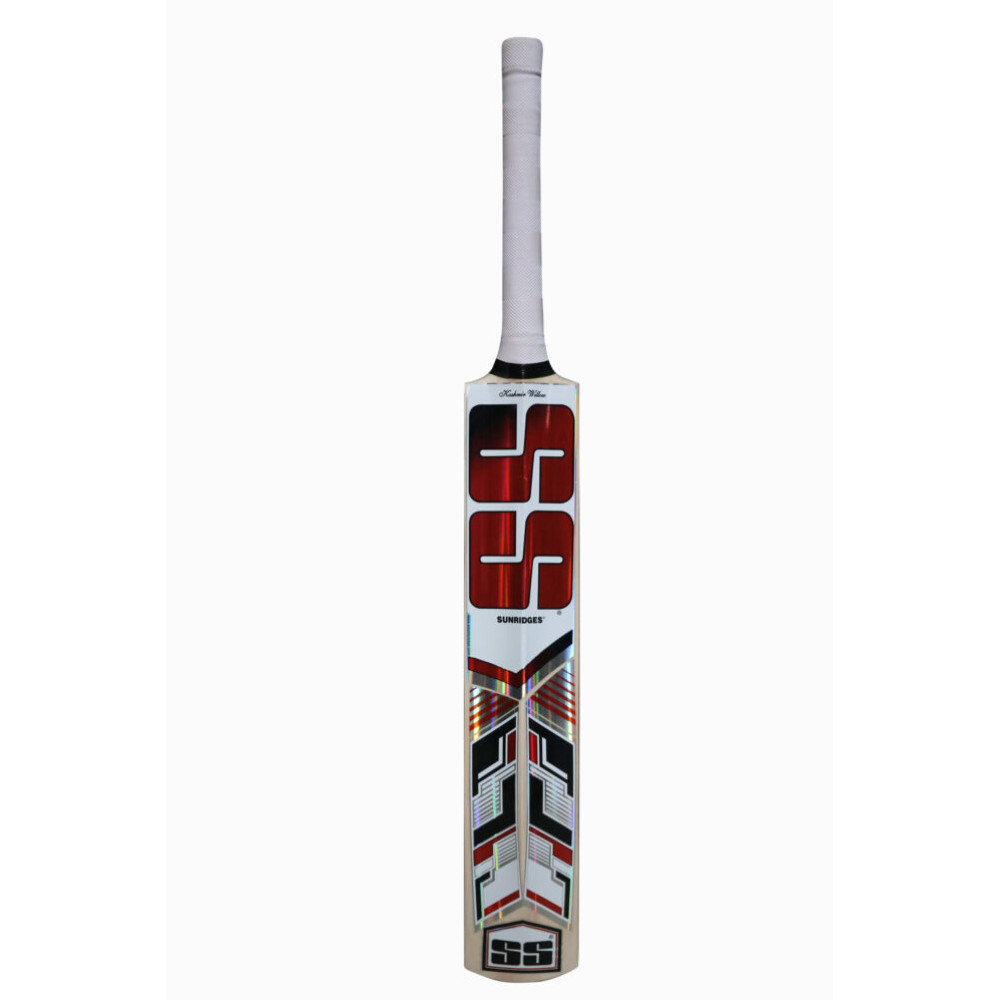 SS Master Kashmir Willow Cricket Bat SS Master Kashmir Willow Cricket Bat